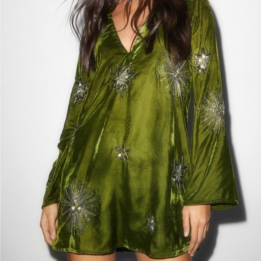 NWT NASTY GAL STAR EMBELLISHED VELVET V NECK MINI DRESS